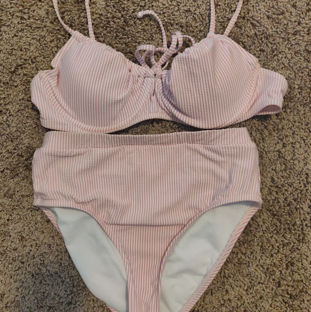 Bikini bundle - Picture 5 of 6